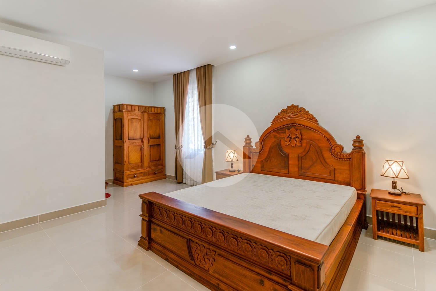 4 Bedroom Villa For Rent - Svay Dangkum, Siem Reap - Image 20