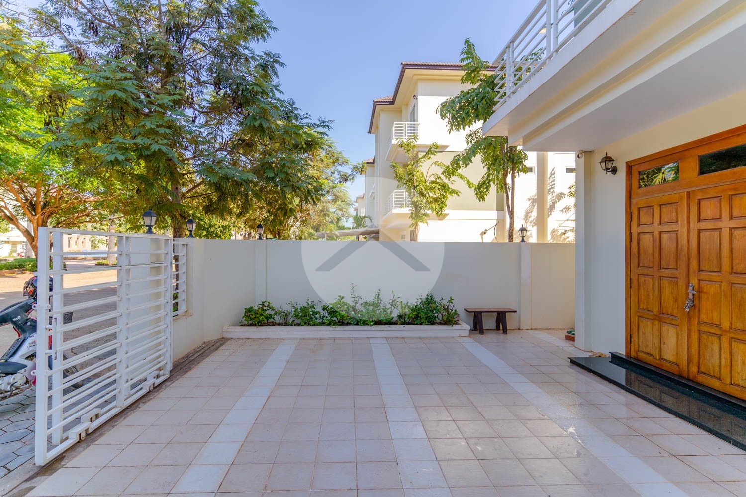 4 Bedroom Villa For Rent - Svay Dangkum, Siem Reap - Image 31