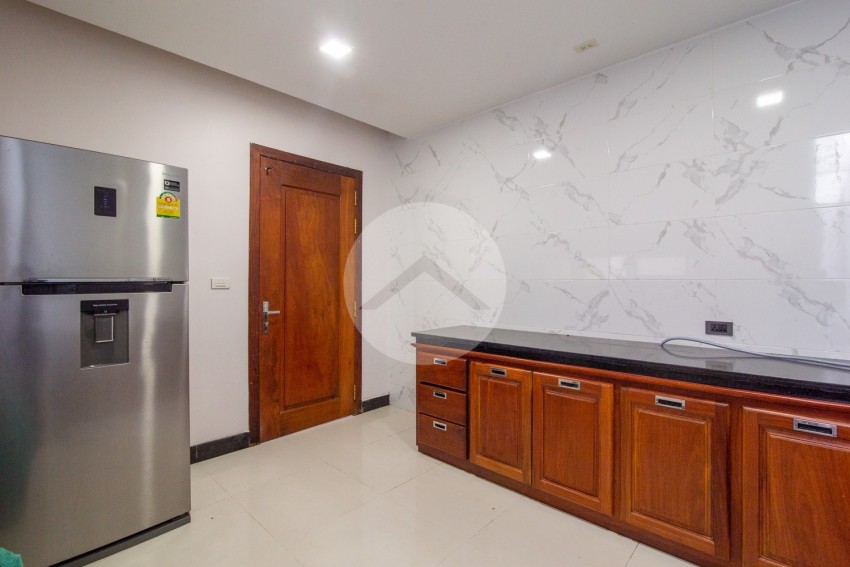 4 Bedroom Villa For Rent - Tonle Bassac, Phnom Penh