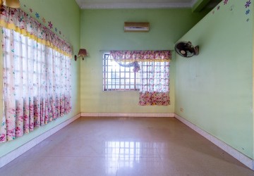 6 Bedroom Commercial Shophouse For Rent - Slor Kram, Siem Reap thumbnail