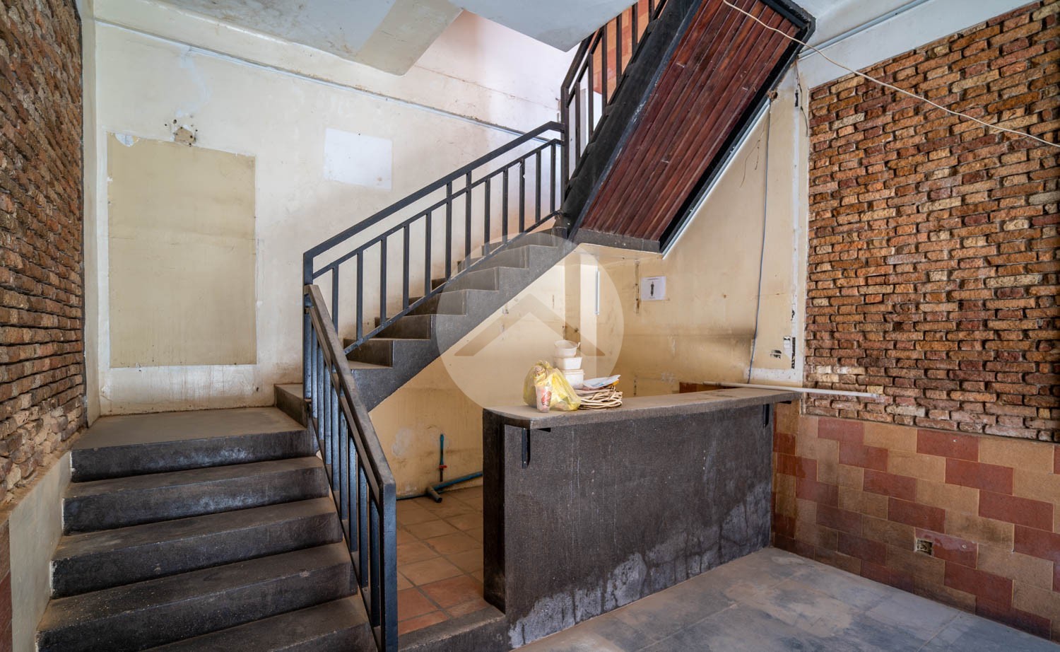 180 Sqm Commercial Shophouse Space For Rent - Old Market / Pub Street, Siem Reap - Image 3