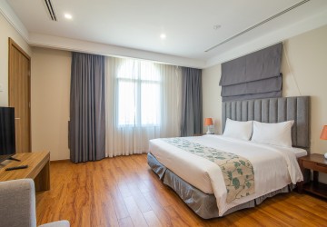 4 Bedroom Serviced Apartment - Tonle Bassac, Phnom Penh thumbnail