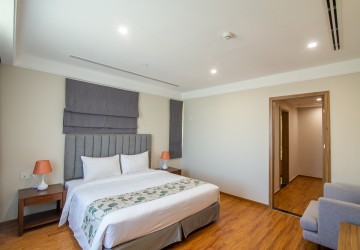 4 Bedroom Serviced Apartment - Tonle Bassac, Phnom Penh thumbnail