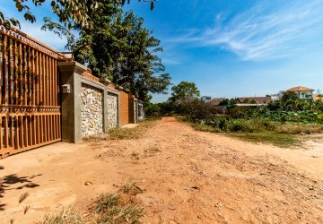 452 Sqm Residential Land For Sale - Svay Dangkum, Siem Reap thumbnail