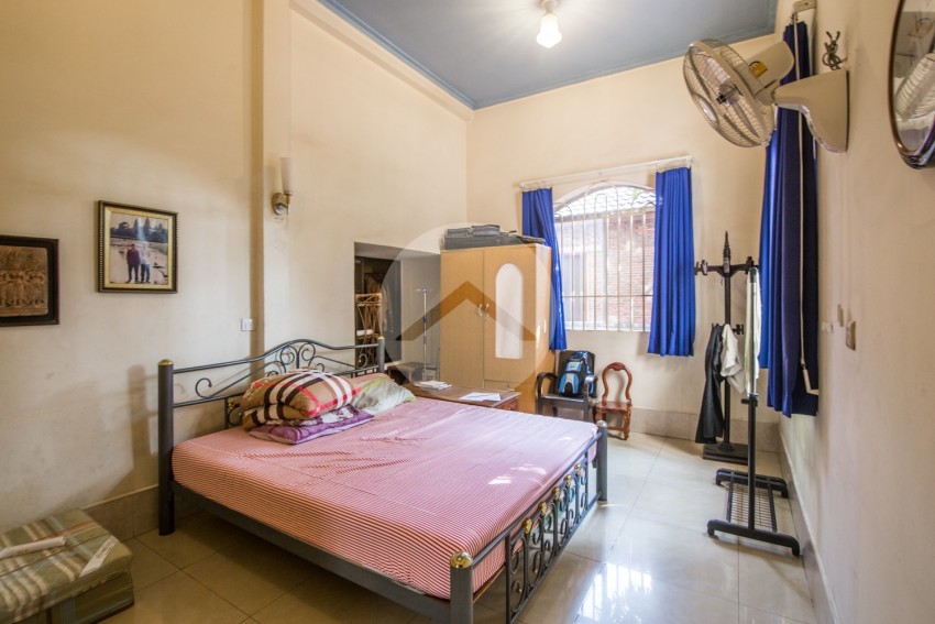 6 Bedroom Villa For Sale - Kakab, Phnom Penh