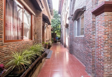 6 Bedroom Villa For Sale - Kakab, Phnom Penh thumbnail