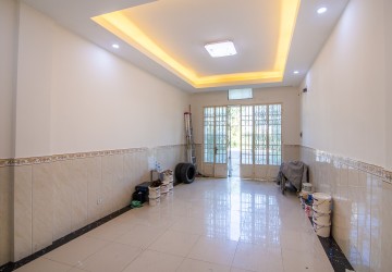 5 Bedroom Shophouse For Rent - Stueng Meanchey, Phnom Penh thumbnail