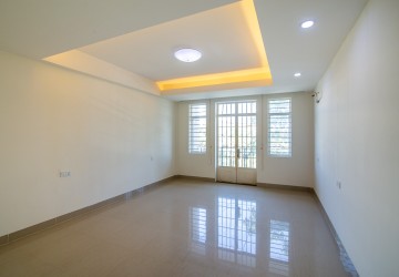 5 Bedroom Shophouse For Rent - Stueng Meanchey, Phnom Penh thumbnail