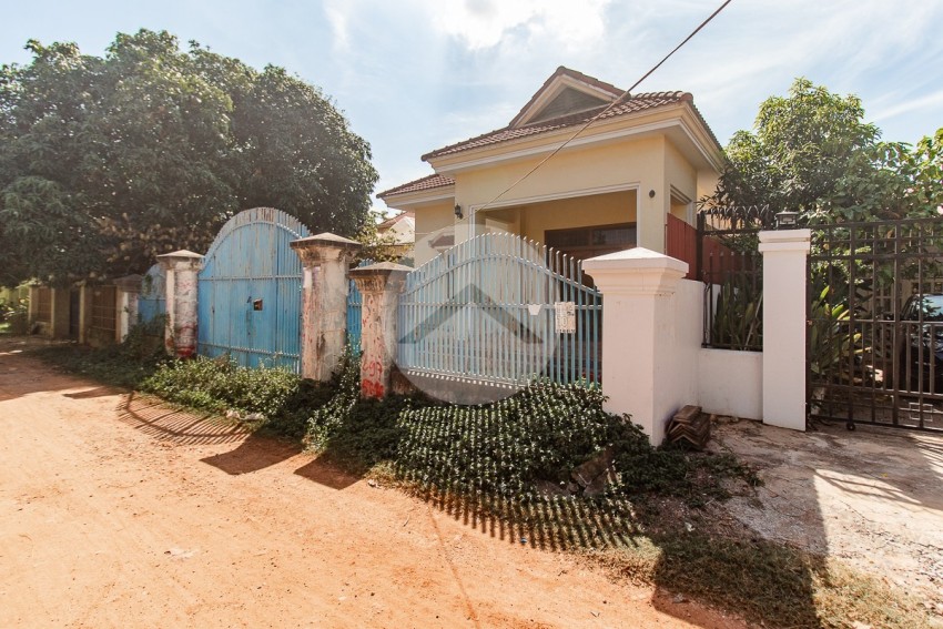 3 Bedroom House For Sale - Svay Dangkum, Siem Reap