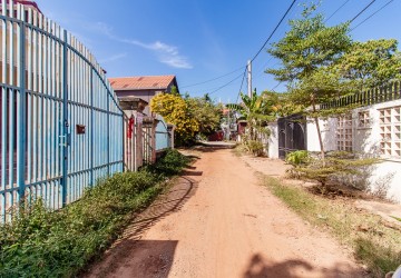 3 Bedroom House For Sale - Svay Dangkum, Siem Reap thumbnail