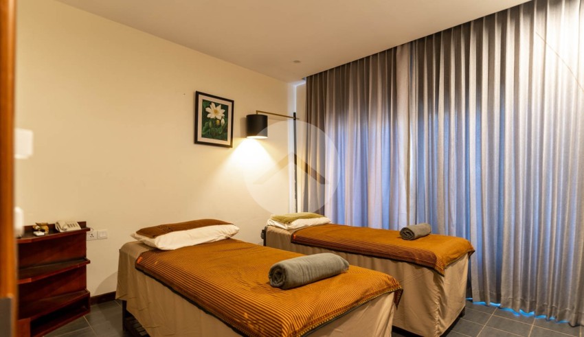 18 Bedroom Hotel For Sale - Slor Kram, Siem Reap