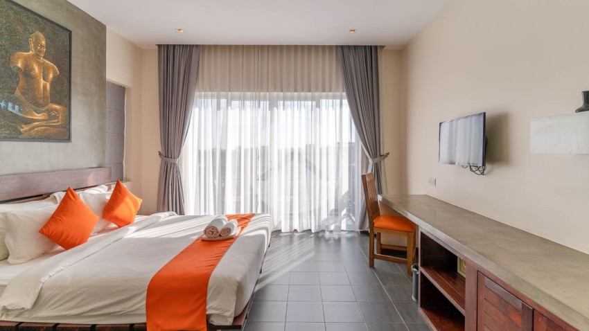 18 Bedroom Hotel For Sale - Slor Kram, Siem Reap