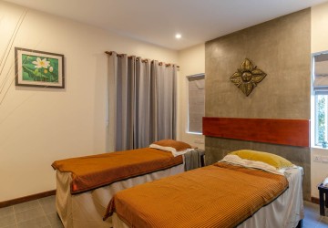 18 Bedroom Hotel For Sale - Slor Kram, Siem Reap thumbnail