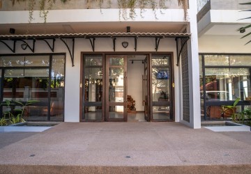18 Bedroom Hotel For Sale - Slor Kram, Siem Reap thumbnail