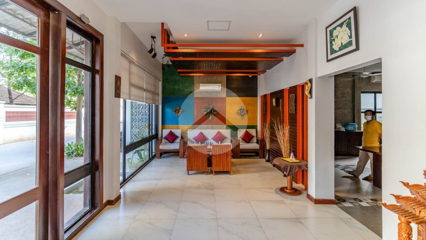 18 Bedroom Hotel For Sale - Slor Kram, Siem Reap