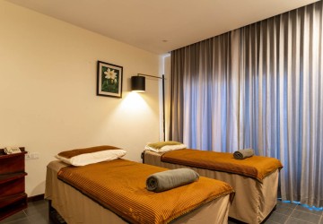 18 Bedroom Hotel For Sale - Slor Kram, Siem Reap thumbnail