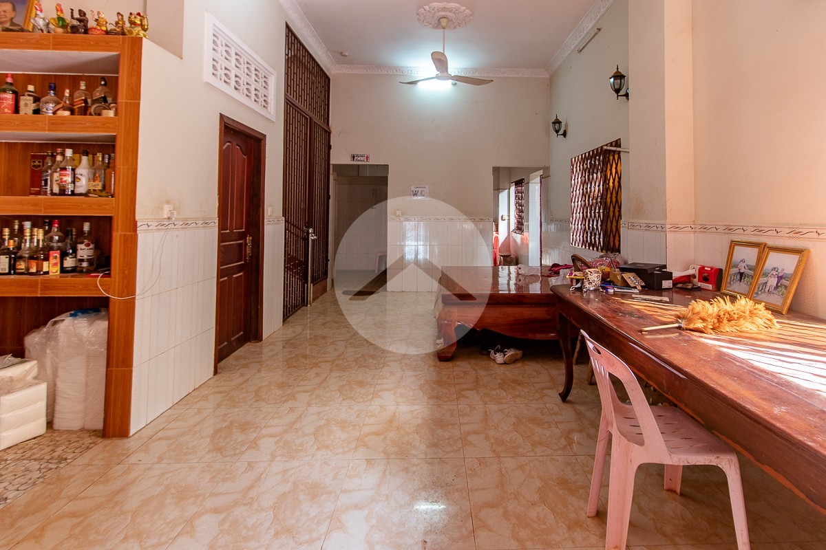 7 Bedroom Commercial Shophouse For Rent- Sok San Road, Siem Reap - Image 5