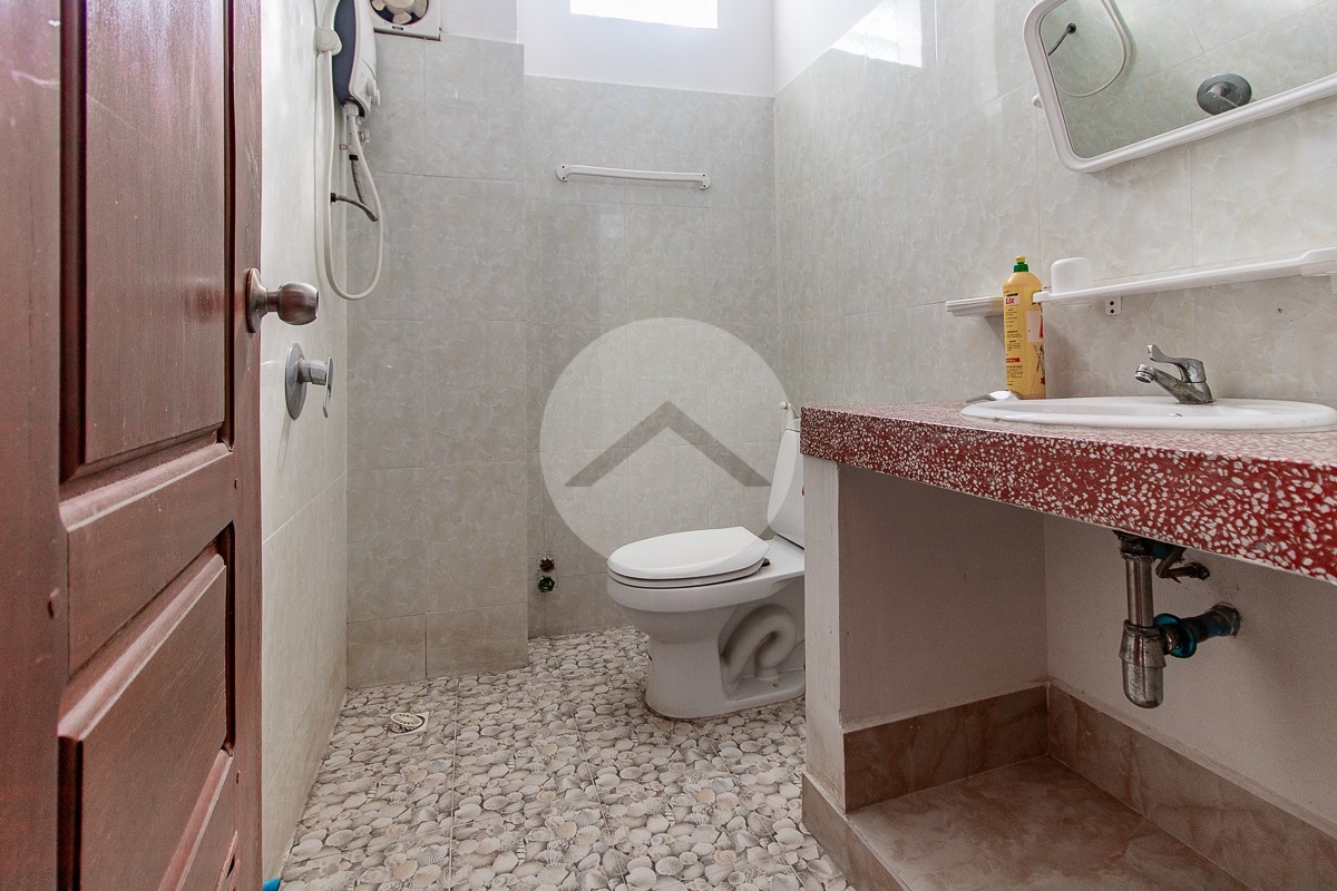 7 Bedroom Commercial Shophouse For Rent- Sok San Road, Siem Reap - Image 18