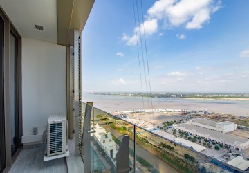 Studio Condo For Rent - The Peak, Tonle Bassac, Phnom Penh thumbnail