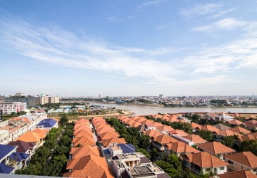 5 Bedroom Apartment For Rent - Rose Garden, Chamkarmorn, Phnom Penh thumbnail