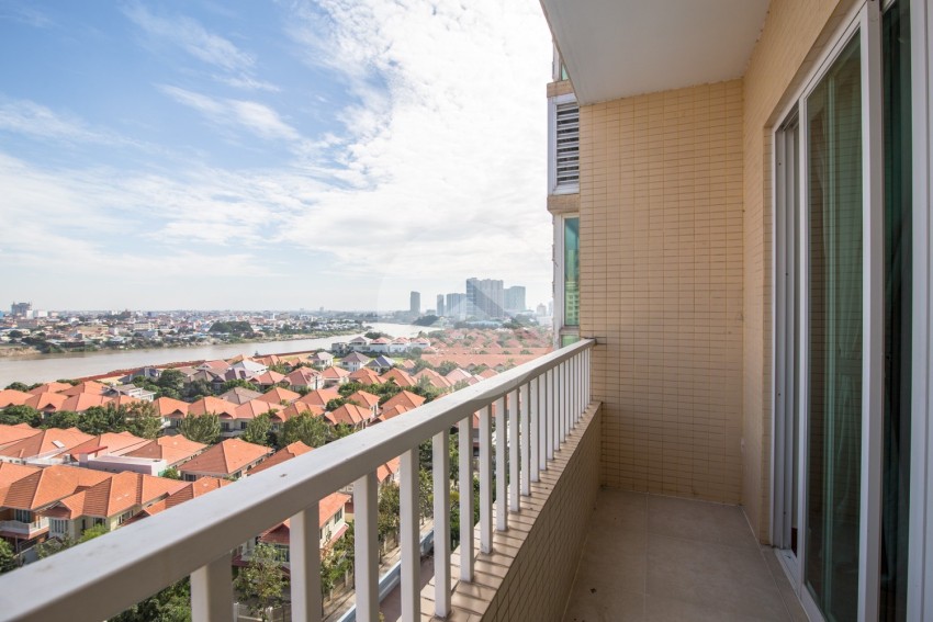 5 Bedroom Apartment For Rent - Rose Garden, Chamkarmorn, Phnom Penh