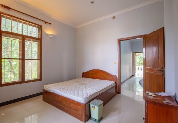 4 Bedroom Villa For Rent - Chroy Changvar, Phnom Penh thumbnail