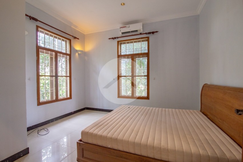 4 Bedroom Villa For Rent - Chroy Changvar, Phnom Penh