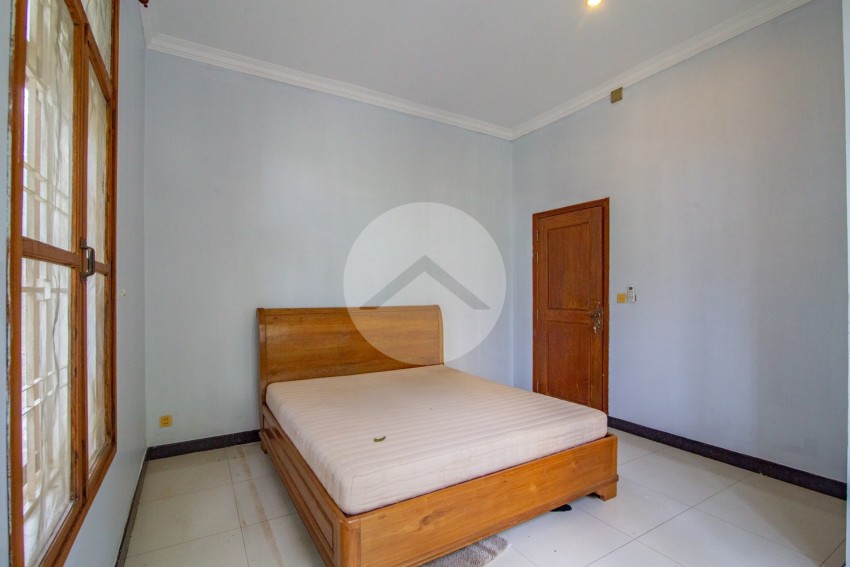 4 Bedroom Villa For Rent - Chroy Changvar, Phnom Penh