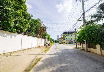 4 Bedroom Villa For Rent - Chroy Changvar, Phnom Penh thumbnail