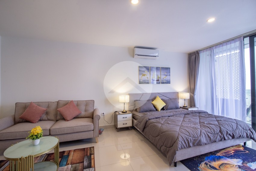 Studio Condo For Rent - The Peak, Tonle Bassac, Phnom Penh