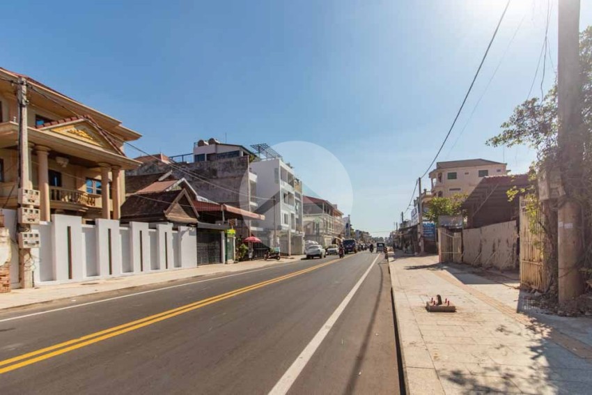 650 Sqm Commercial Shophouse For Rent - Wat Bo Road, Siem Reap