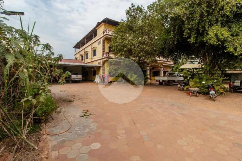 24 Bedroom Villa For Rent - Slor Kram, Siem Reap