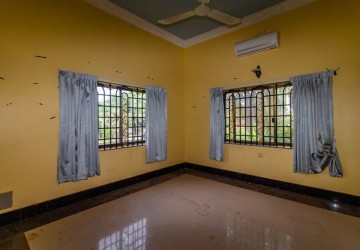 24 Bedroom Villa For Rent - Slor Kram, Siem Reap thumbnail