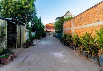 1,000 sqm Land For Sale Svay Dangkum Siem Reap thumbnail
