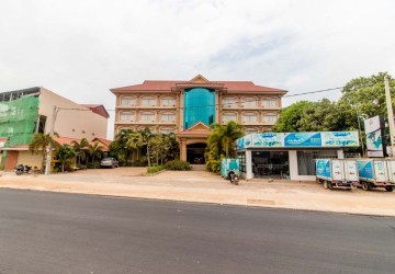 53 Bedroom Hotel For Rent - Sala Kamreuk, Siem Reap thumbnail