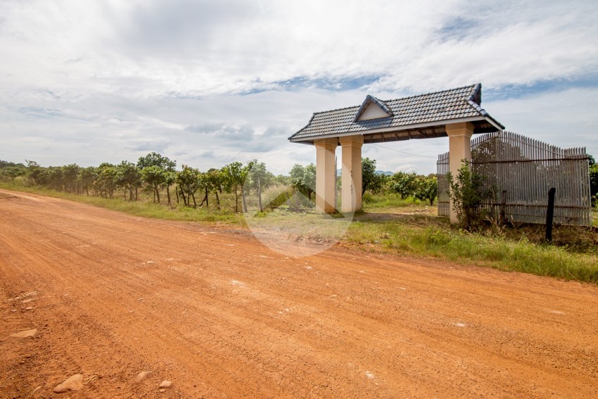 41 Ha Land For Sale - Traeng Trayueng, Kampong Speu