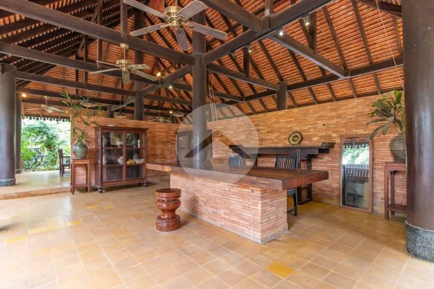 33 Bedroom Hotel For Rent - Kouk Chak, Siem Reap