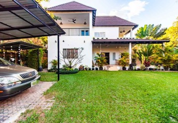 3 Bedroom Villa For Rent - Chreav, Siem Reap thumbnail