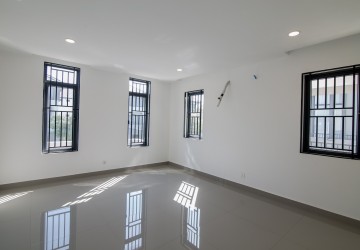6 Bedroom Queen Villa For Sale - Chip Mong 60m, Khan Meanchey, Phnom Penh thumbnail