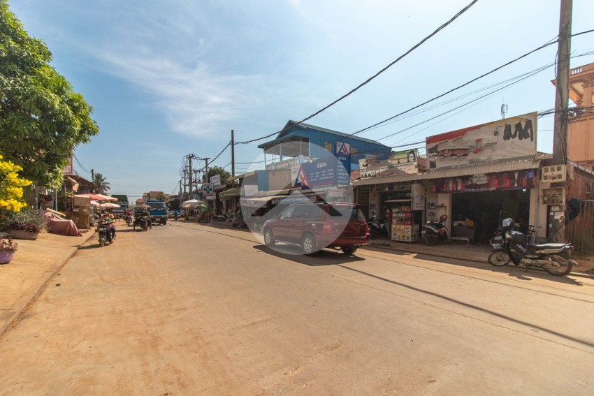 ដីពាណិជ្ជកម្ម ៥៩៧ ម៉ែត្រការ៉េ សម្រាប់លក់ - សង្កាត់សាលាកំរើក, ខេត្ដសៀមរាប