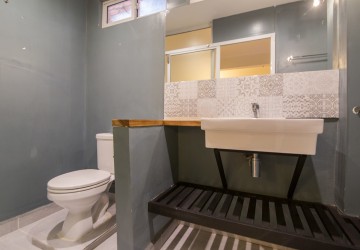 Renovated 2 Bedroom Apartment For Rent - Tonle Bassac, Phnom Penh thumbnail