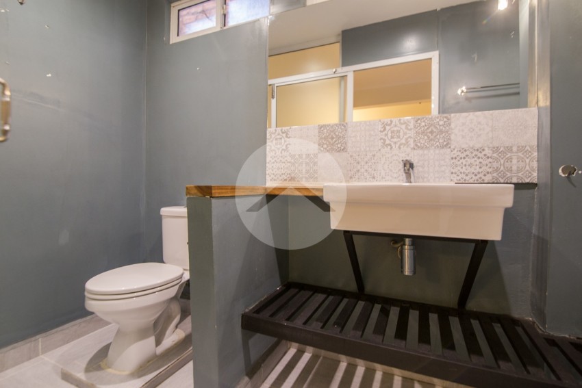 Renovated 2 Bedroom Apartment For Rent - Tonle Bassac, Phnom Penh