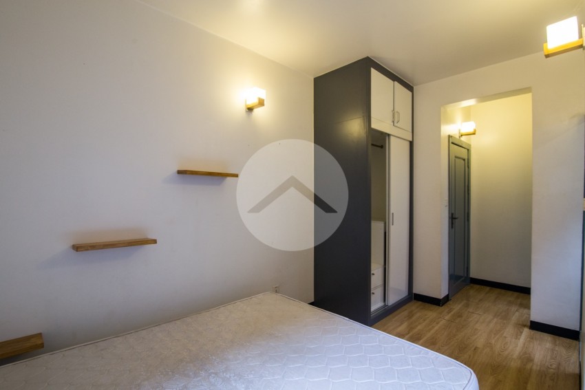 Renovated 2 Bedroom Apartment For Rent - Tonle Bassac, Phnom Penh