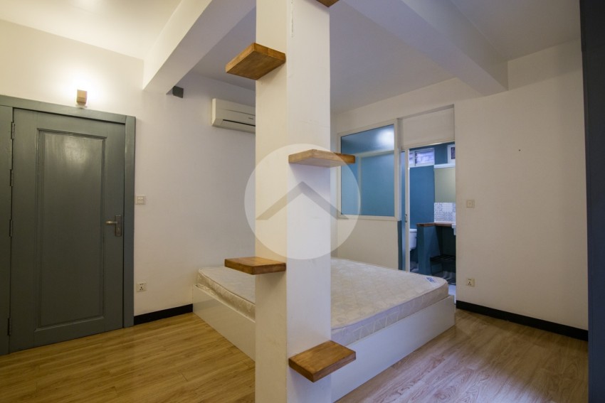 Renovated 2 Bedroom Apartment For Rent - Tonle Bassac, Phnom Penh