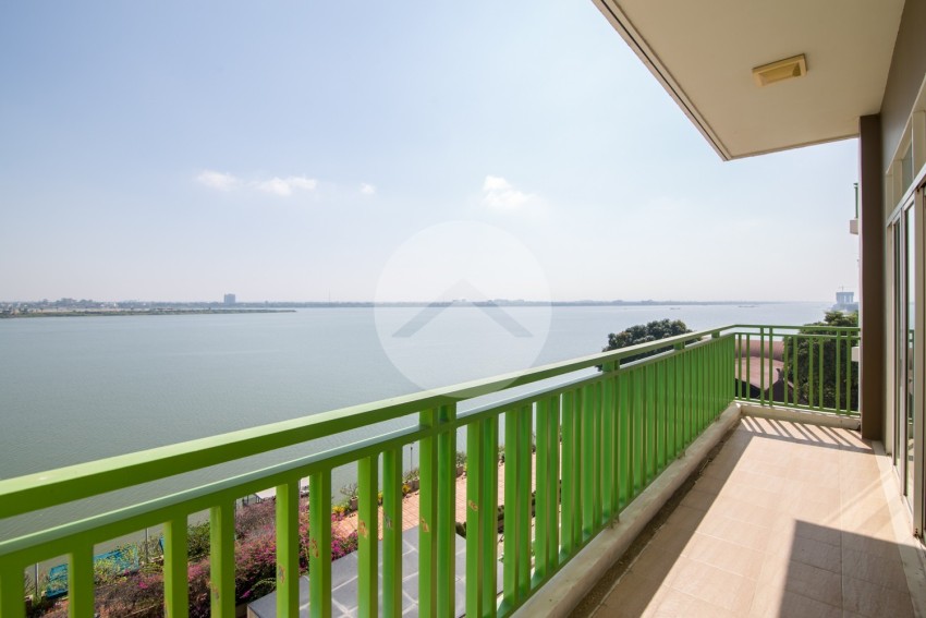 Studio Condo For Rent - Chroy Changvar-Phnom Penh