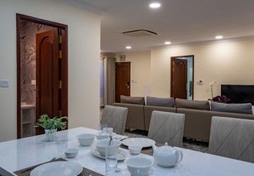1 Bedroom Penthouse Serviced Apartment For Rent - BKK1, Phnom Penh thumbnail
