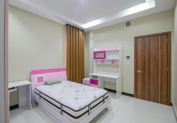 4 Bedroom Villa For Rent - Sen Sok, Phnom Penh thumbnail