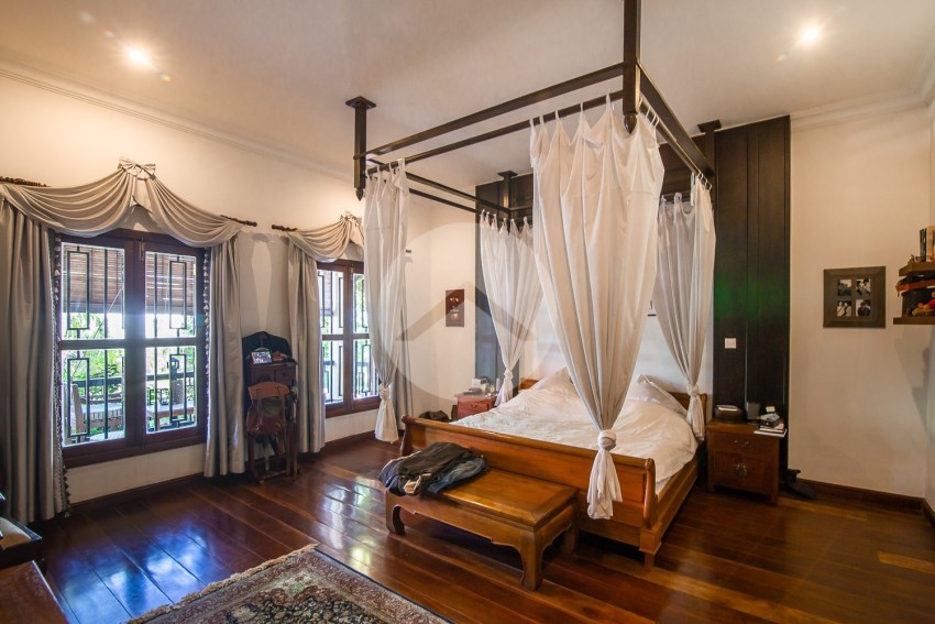 4 Bedrooms Villa For Sale - Ta Khmau, Kandal