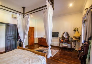 4 Bedroom Villa For Sale - Ta Khmau, Kandal thumbnail