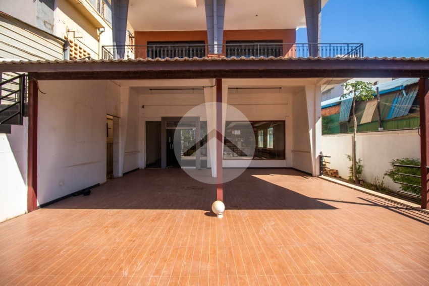 4 Bedroom Commercial Villa For Rent - Svay Dangkum, Siem Reap